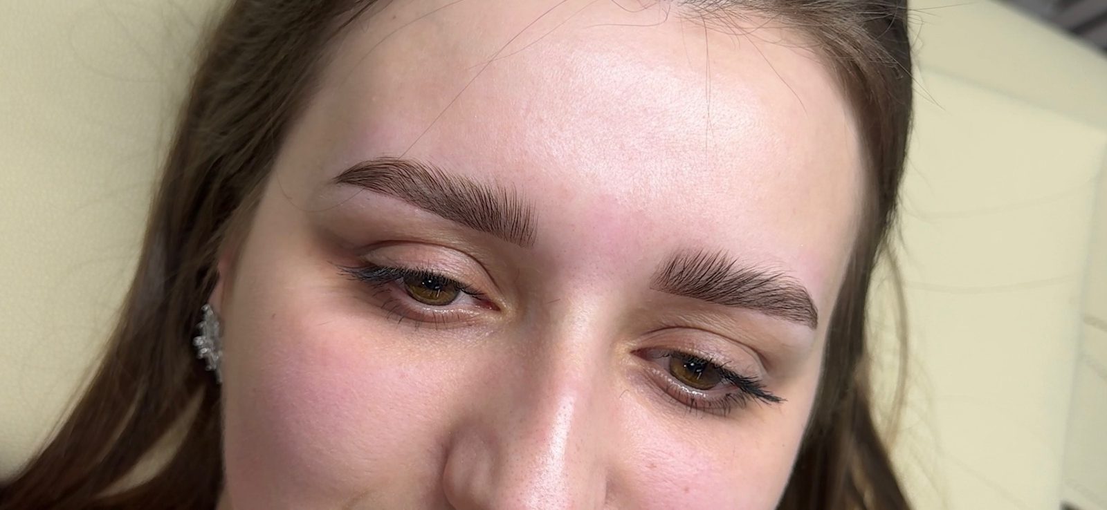 Laminacja i stylizacja brwi — efekt zabiegu w Magnolia Beauty